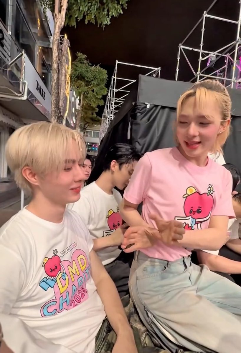 Peachyppoly's tweet image. แฟนตุวจิ๋ว ๆ มานั่งตักทีไร ฟันกาตุ่ยออกทุกรอบเลยมั้ย