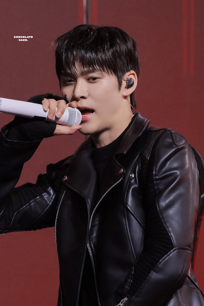 𝘾𝙝𝙤𝙘𝙤𝙡𝙖𝙩𝙚 𝙘𝙖𝙠𝙚. tweet media