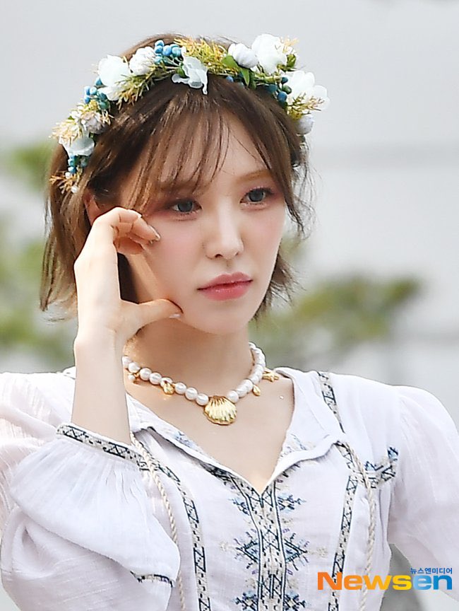 for_seungwan's tweet image. she looks like a fairy