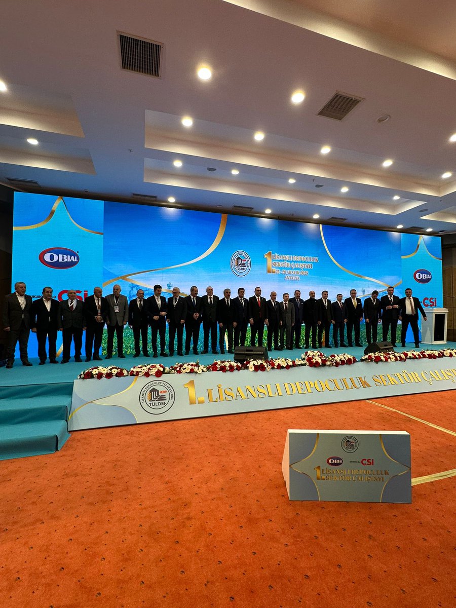 TÜLDEF sektör çalıştayına katılım sağladık.
<a href="/VahitKirisci/">Prof.Dr.Vahit Kirişci</a> ,<a href="/ahmetsalihdal/">Ahmet Salih DAL 🇹🇷</a> ,<a href="/cemaltasar13/">Cemal Taşar</a> ,<a href="/arifguness/">Arif GÜNEŞ</a>