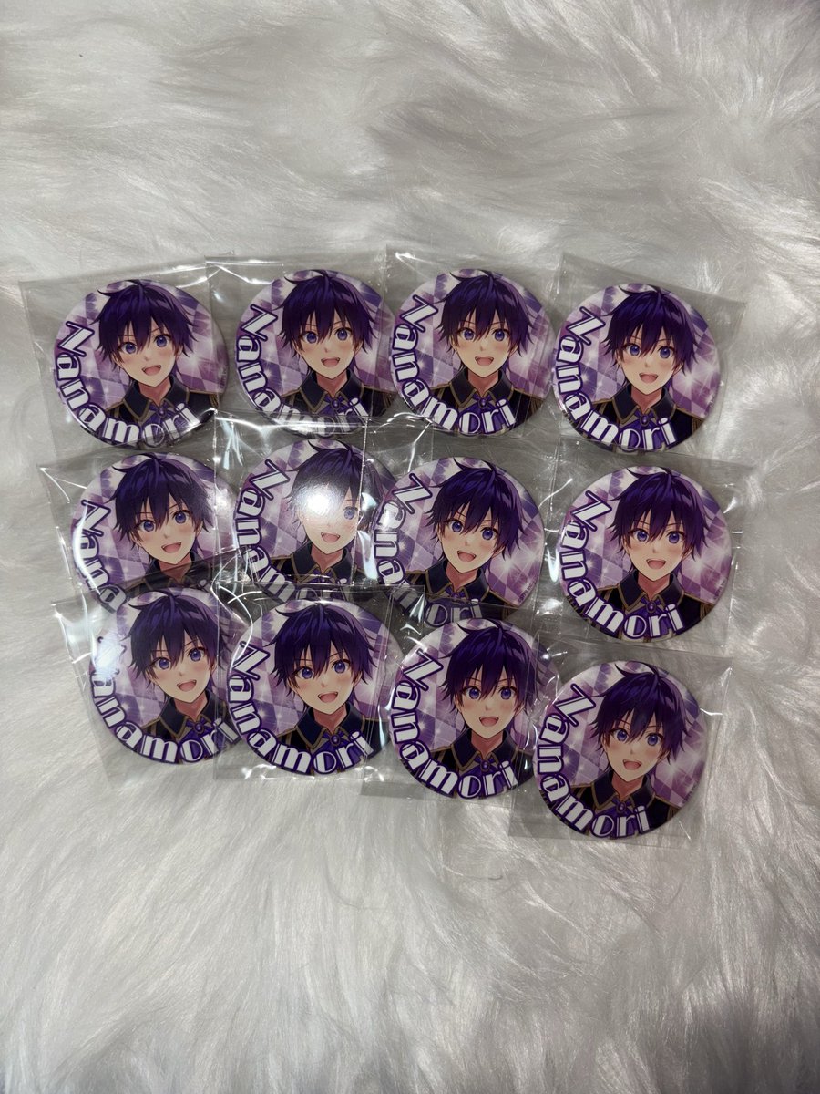 kmntonj's tweet photo. すとぷり　グッズ　買取

早めにグッズ手放したいので買取してくださる方いらっしゃらないでしょうか？？

メルカリだと助かります

リプに他のメンバー缶バッチやグッズ
載せてます

#すとぷりグッズ買取 
#すとぷりグッズ
#すとぷりグッズ譲渡 https://t.co/z8BTGh5Glc