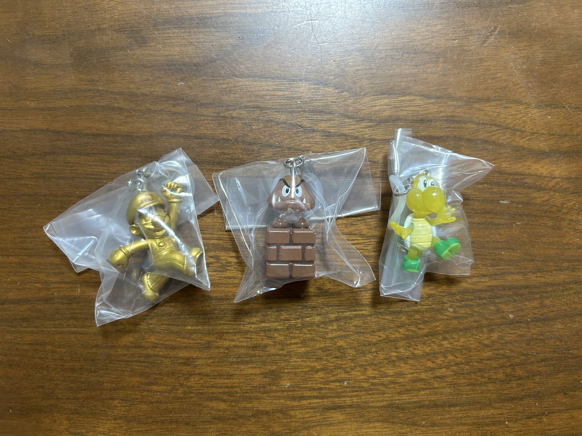 もちこ tweet media