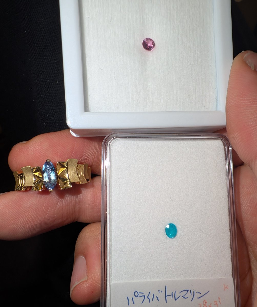 瑠璃の宝石を観て宝石にハマったワイ氏、世界三大稀少石が揃う