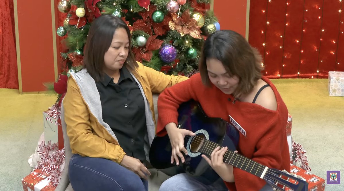 Natanggap na ni Carmelle ang kaniyang napakagandang regalo ngayong pasko!

#PBBCollab20PaskoPaRin