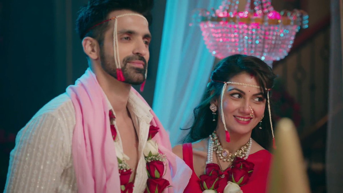 Happy Anniversary AmVira ❤️❤️ 

#AmVira #KaiseMujheTumMilGaye