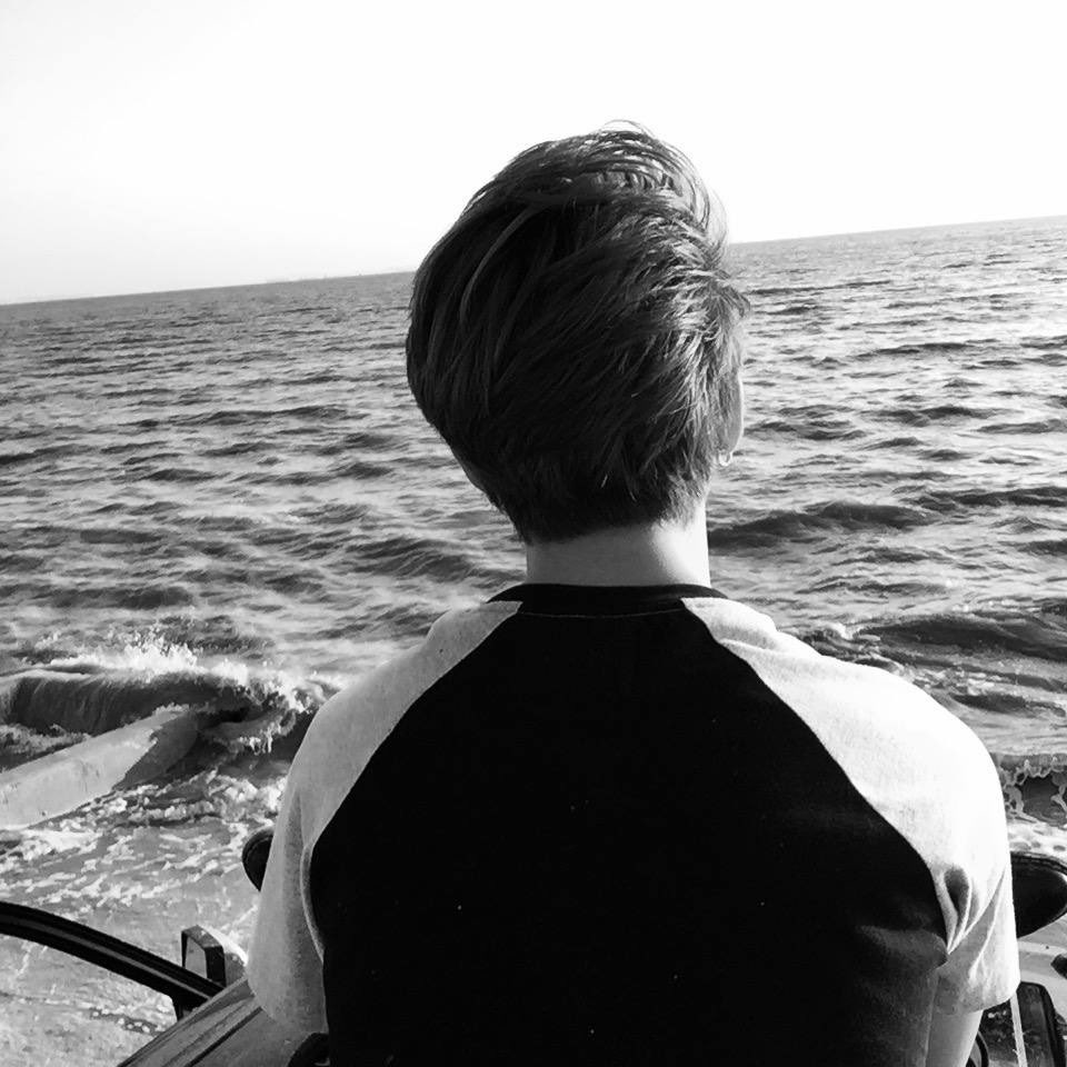 _BTSMoments_'s tweet image. #V posted a new photos of #BTS HYYH via Daum Fancafe (1)