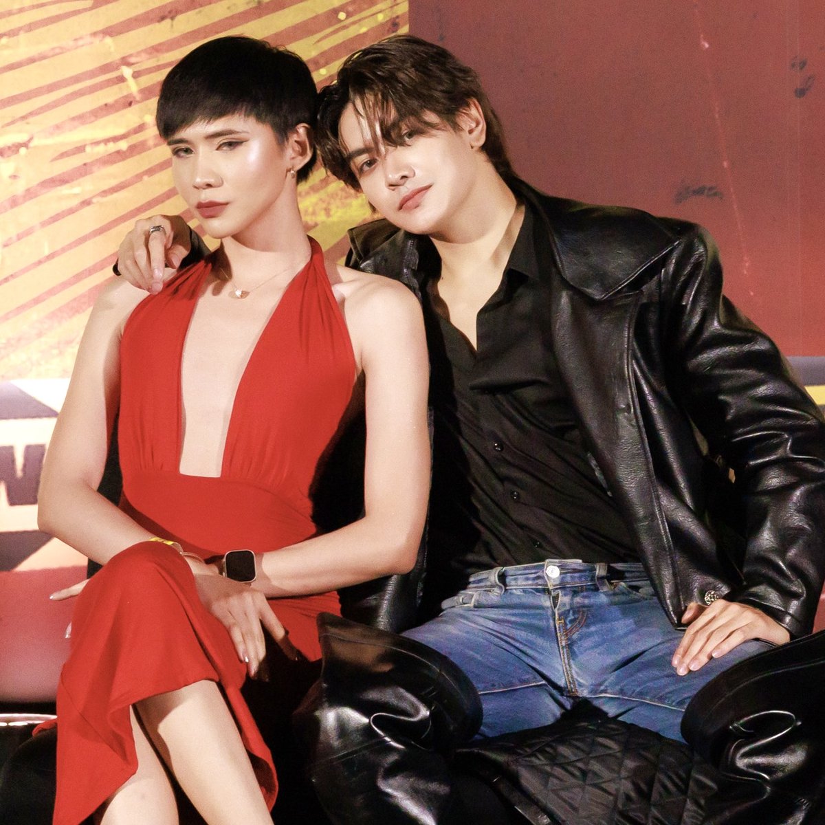 BubbleBitchBest's tweet image. ต้นปี2025                         ปลายปี2025
#จุงอาเชน #DareYouToDeath #JoongArchen