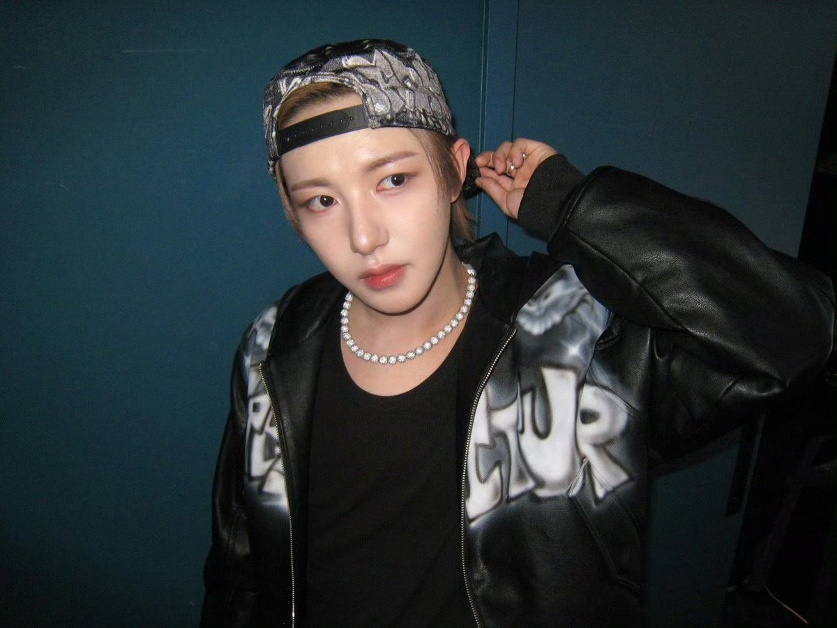 YoongJunnie's tweet image. เมื่อเมนมาลงรูปวันคริสต์มาส🥰🥰❤️💚 ((แต่เป็นชุดนี้😭😭)) ค้าบ น่ารักค้าบลูก 😍😍💖💝💓💞