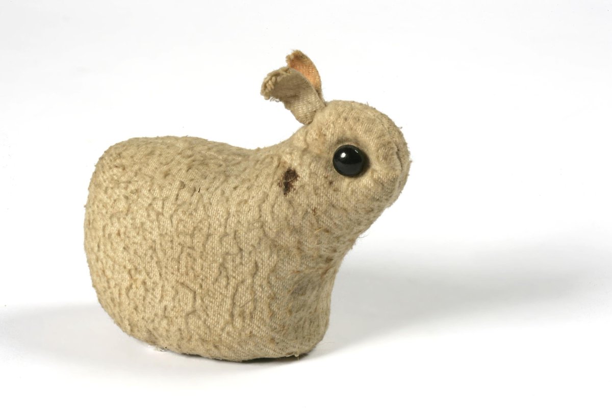 WikiVictorian tweet media