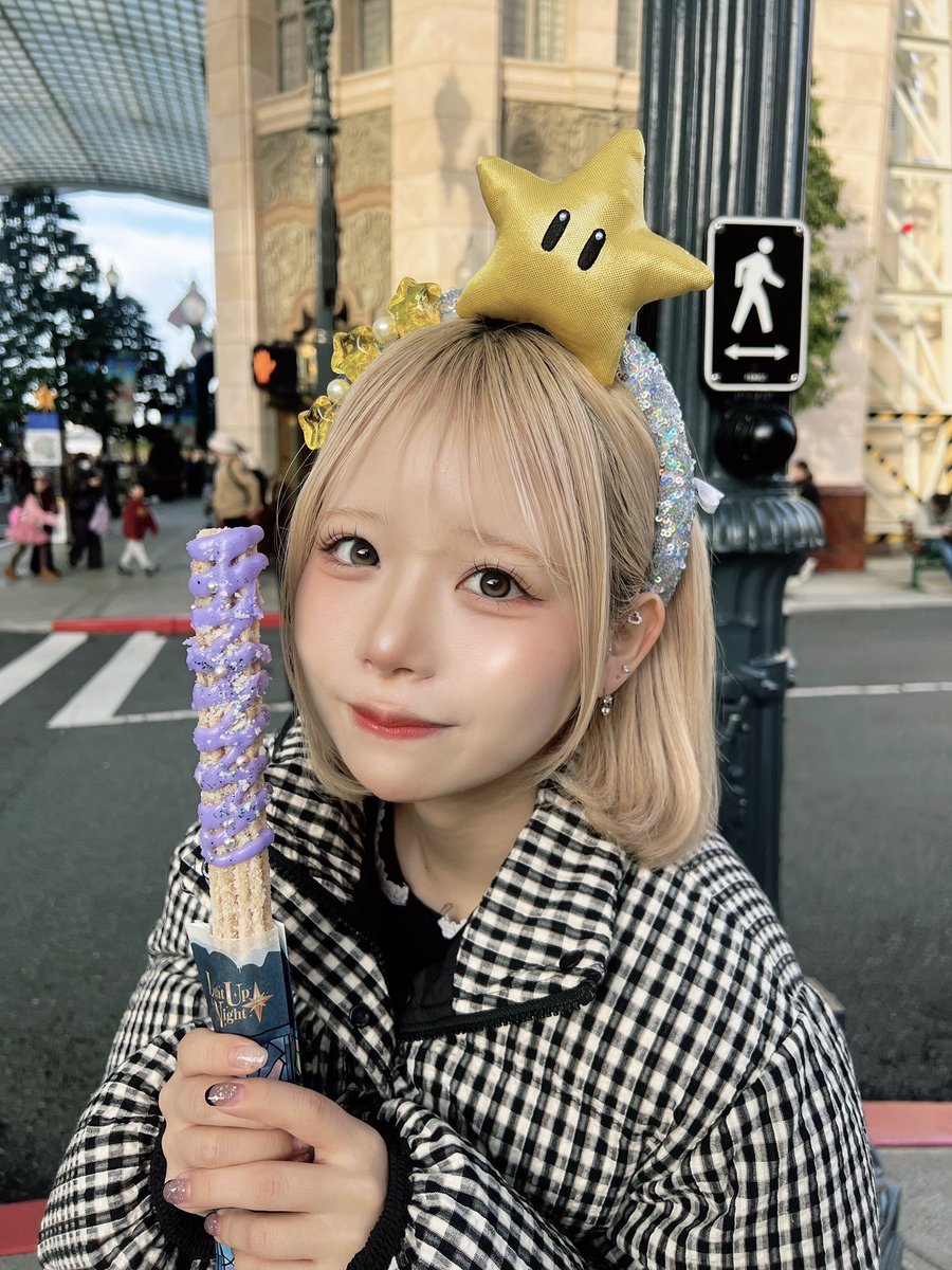 ピアスフェチワイ、 この空席になんか埋めろと思ってまう