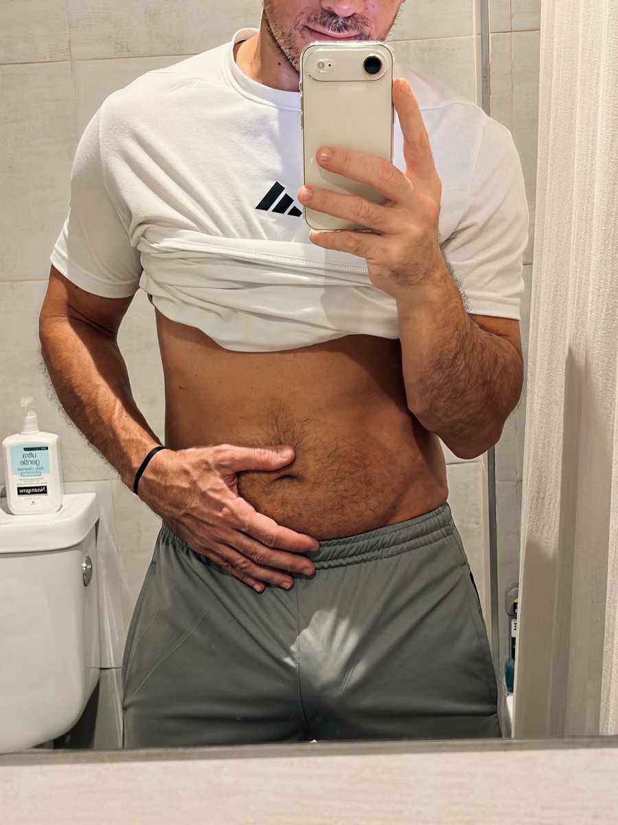 heyjadrian tweet media