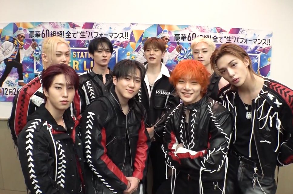 ninoononie_'s tweet image. DEC 2025 SKZ as eyeshadow palette.