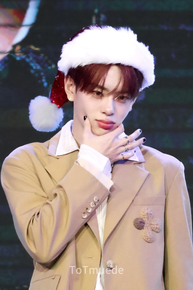 ToTmuede's tweet photo. 251221 🎄
#유강민 #강민 #KANGMIN https://t.co/VMNl2Qyp7c
