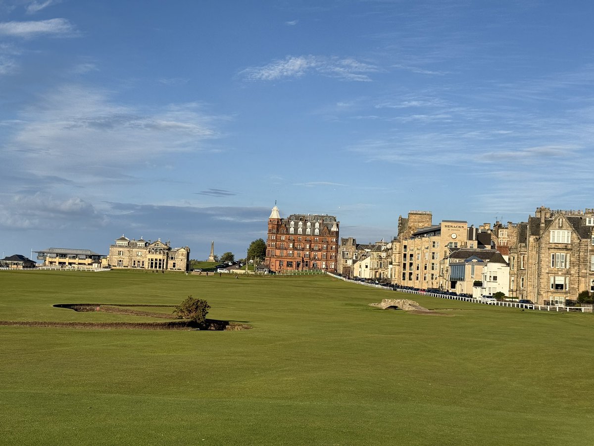 Rick Golfs tweet media