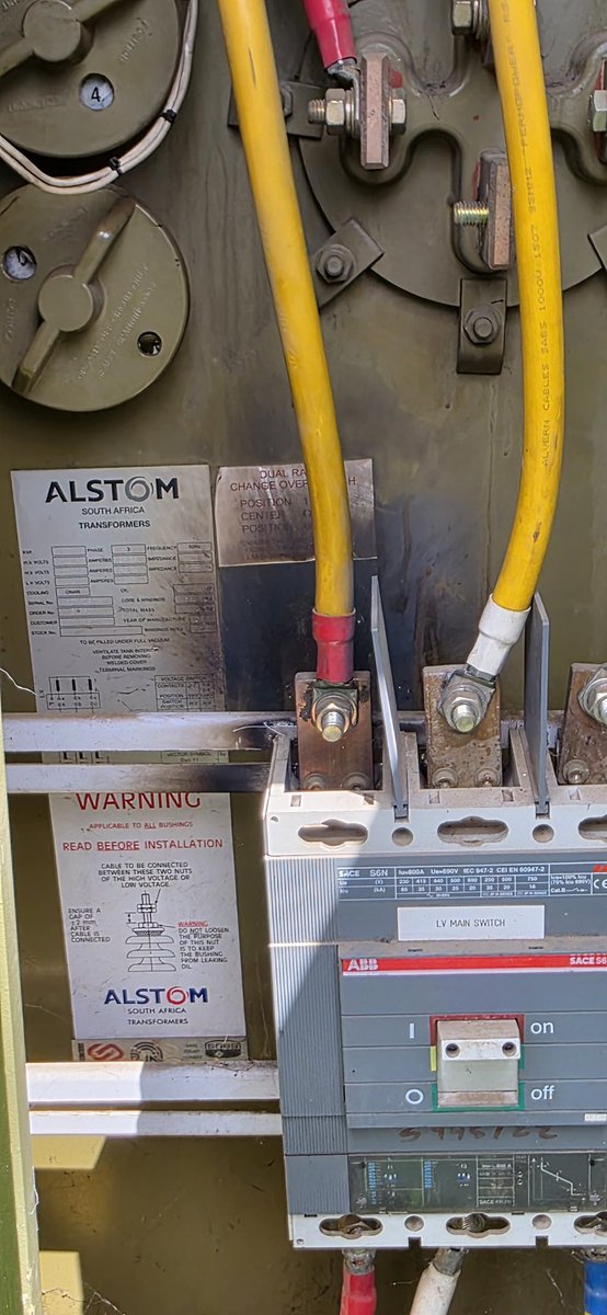 AlexBeazley's tweet photo. @CityPowerJhb @CityPowerJhb need assistance in Bryanston on Grosvenor Road urgently please. We have not had power since 5am. Power is surging. Plug sockets have exploded as well as lights and inverters in a number of complexes. Zero updates or assistance#citypower @LyndaShacks @FrancesKirkup https://t.co/onz2iVoCti