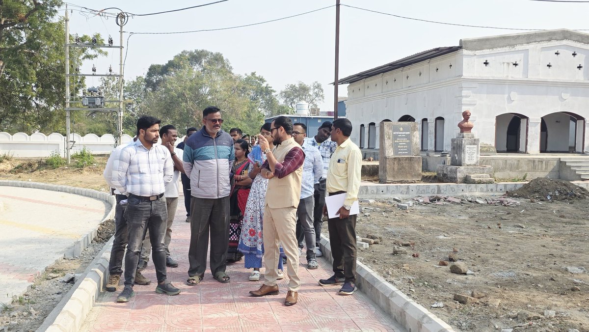 ଆଜି ଜିଲ୍ଲାପାଳ, ବଲାଙ୍ଗିର; ପୁଇଁନ୍ତଳା ବ୍ଲକ ଅନ୍ତର୍ଗତ ଅଟଗାଁସ୍ଥିତ ସ୍ୱାଧୀନତା ସଂଗ୍ରାମୀ ସ୍ୱର୍ଗତ ଧରମ ସିଂହ ମାଝୀ ମନ୍ଧାତାଙ୍କ ଜନ୍ମସ୍ଥାନର ପୁନଃନିର୍ମାଣ କାର୍ଯ୍ୟ ସ୍ଥଳୀ ପରିଦର୍ଶନ କରି ଅଗ୍ରଗତି ର ସମୀକ୍ଷା କରିଥିଲେ।