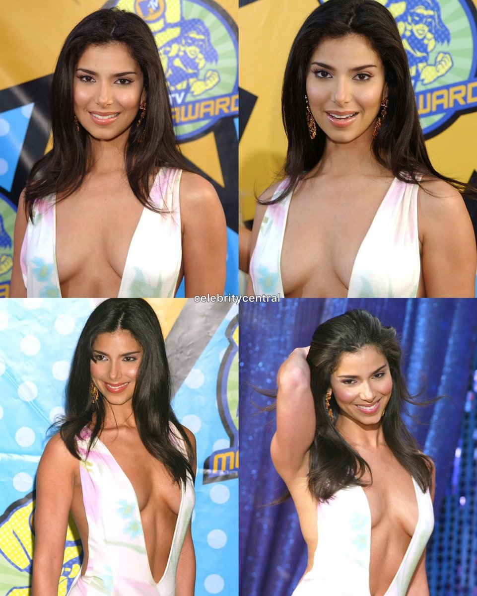 Bornakang's tweet image. Roselyn Sanchez at the 2003 MTV Movie Awards.