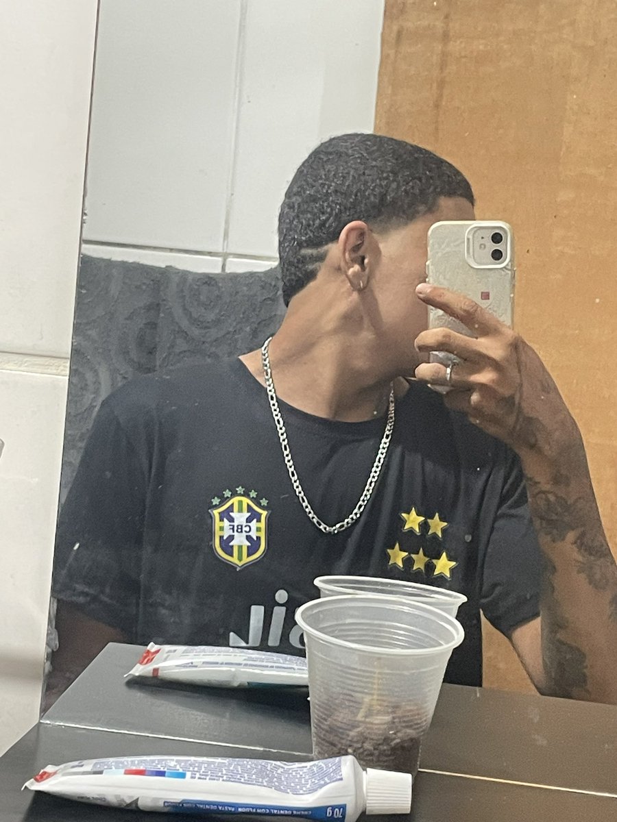 C_SID_'s tweet photo. um pretinho no pedaço👀 https://t.co/0WLPeYK0zD