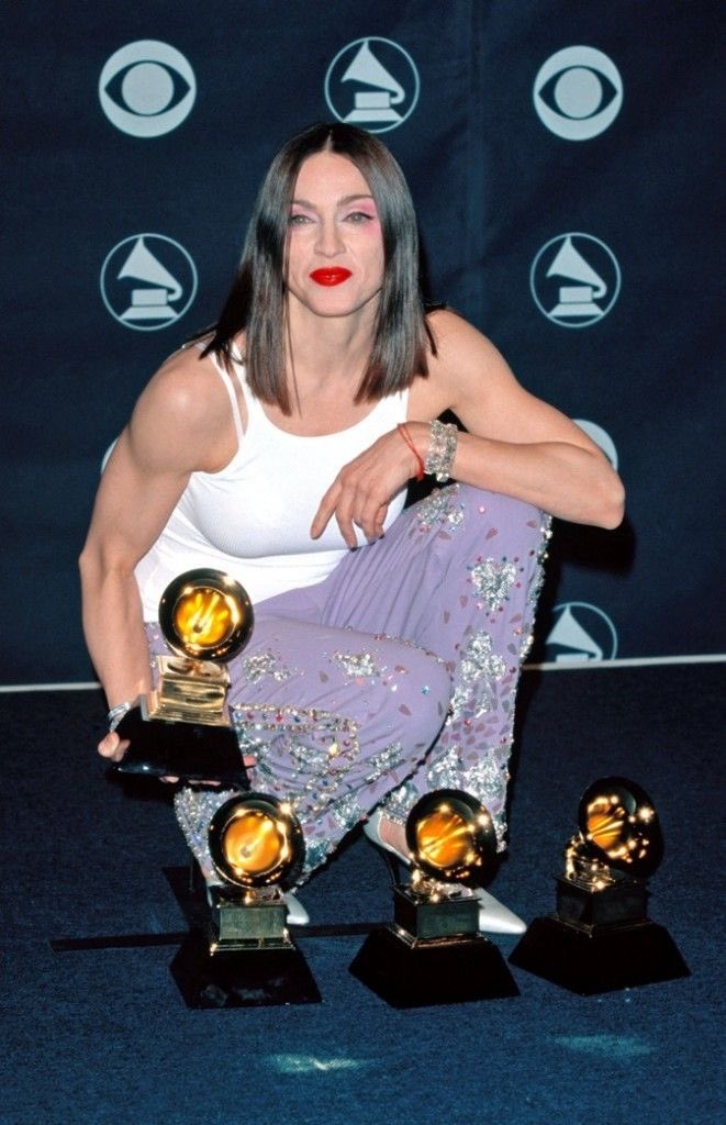 Bent0_silveira's tweet image. 7 Grammys VS 0 Grammys