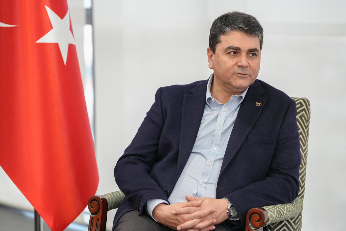 Manisa proğramımıza <a href="/manisabsb/">Manisa Büyükşehir Belediyesi</a> Başkanı Sn. <a href="/besimecz/">Besim Dutlulu</a> ‘yu ziyaret ederek başladık.

Yakın zamanda kaybettiğimiz Manisa Büyükşehir Başkanımız Ferdi Zeyrek ve Şehzadeler Belediye Başkanı Gülşah Durbay’ın vefatları dolayısıyla başsağlığı dileklerimizi paylaştık.

Bu olaganüstü