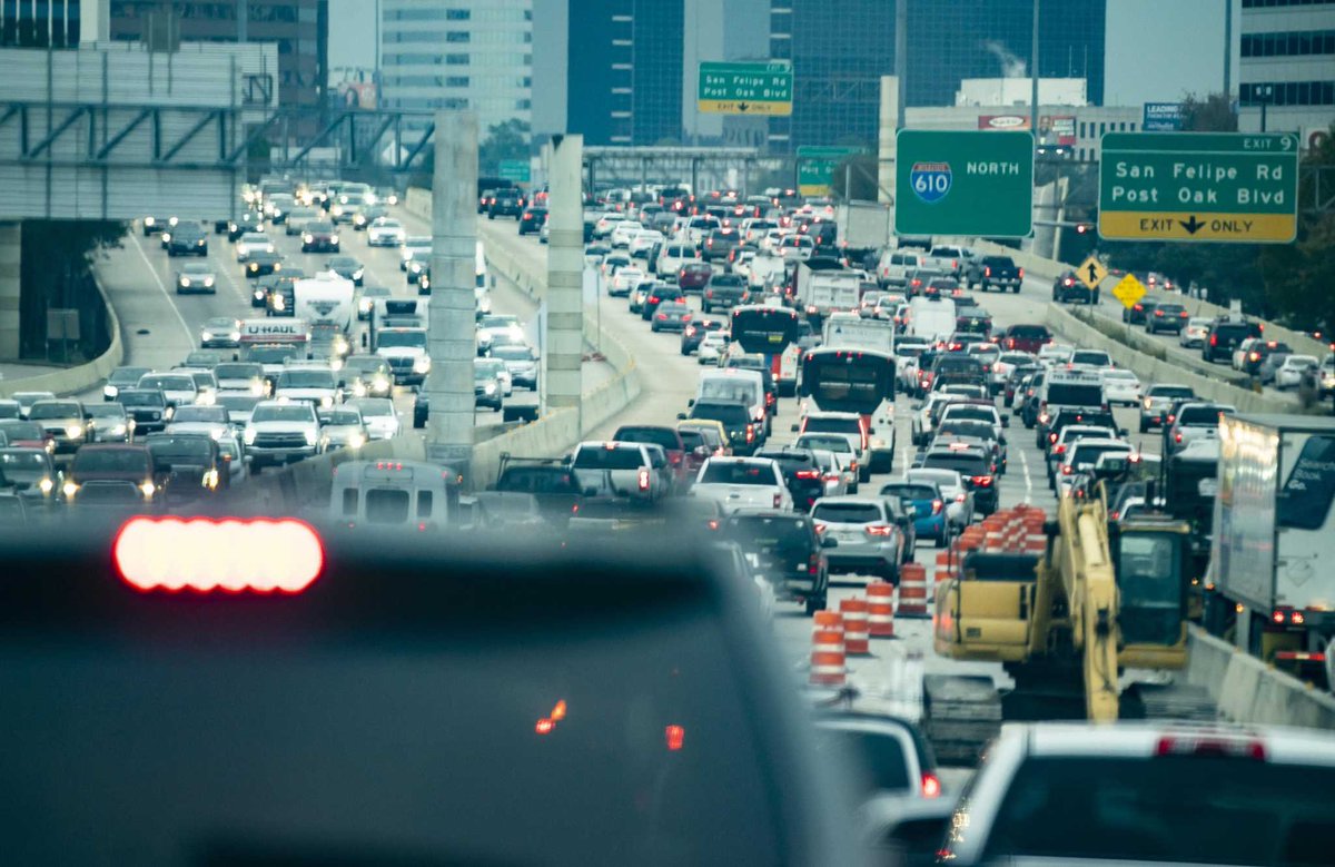 Sometimes 4 or 5 cyclists go for a morning ride together. It's so annoying because you have to wait a few seconds before getting around them.