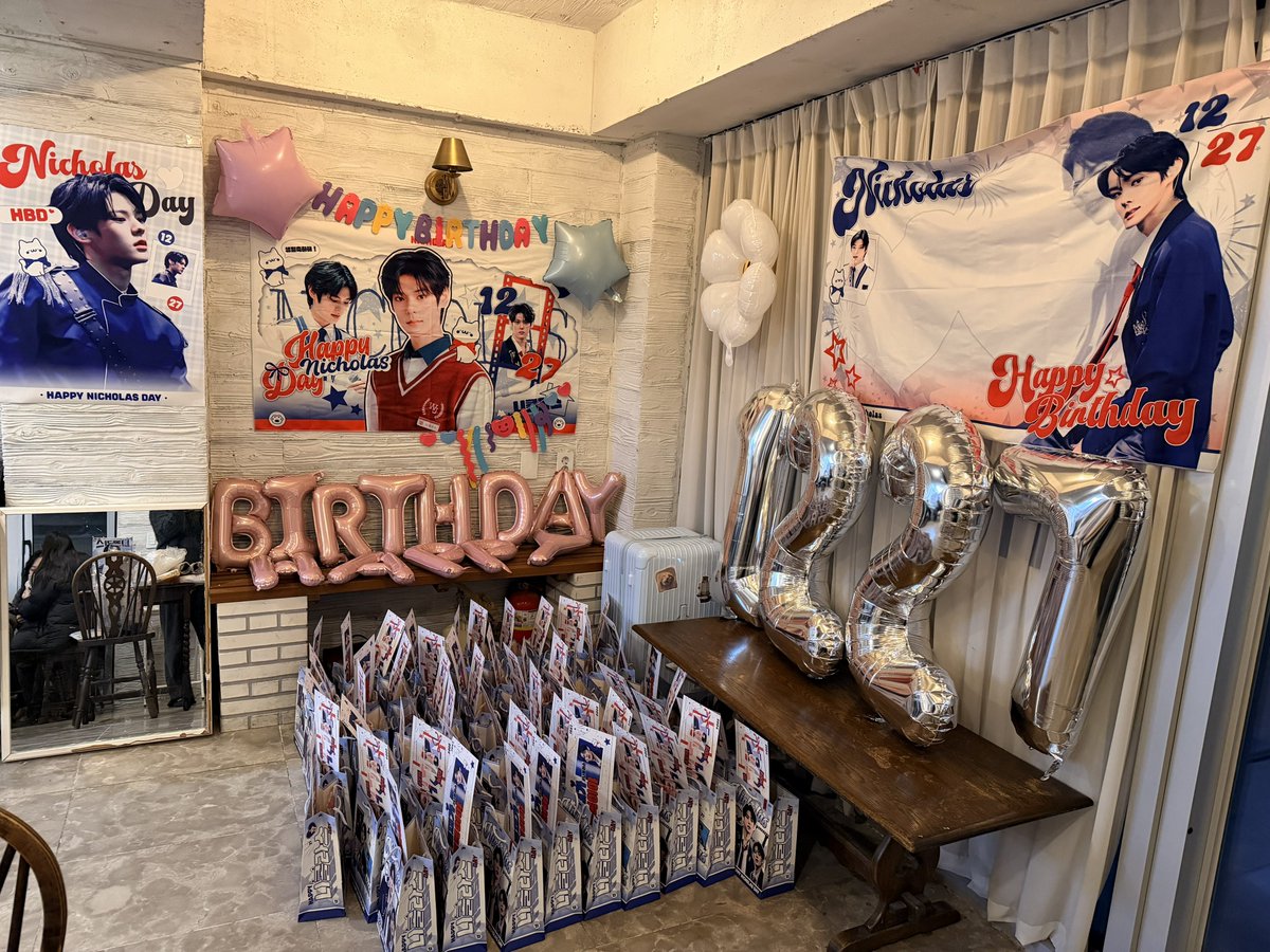 nicholasmaomi's tweet photo. My sweet Nicholas, I’m all set to celebrate your birthday at the café in Seoul!🤲🏻🥰😍

21 WISHES FOR NICHOLAS
#NICHOLAS_21stBirthday
#학래생일_과감하게해_믿을게
#HAPPYNICHOLASDAY https://t.co/RJMzJb8toF
