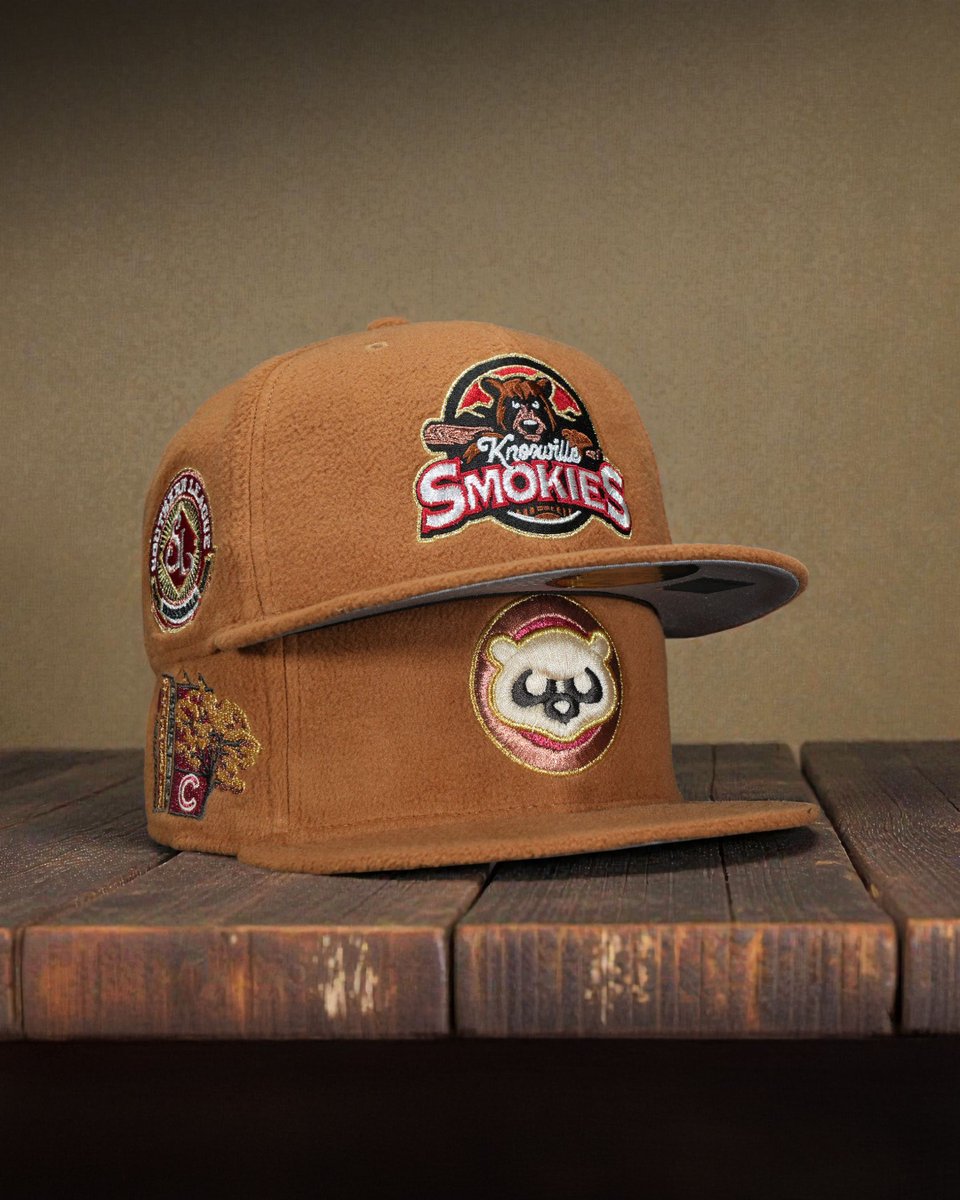 TopperzStore's tweet image. 🧢 19:00 CET / 1PM EST – FLEECE BEARS PACK DROPPING TONIGHT 🐻❄️  
Chicago Cubs 🐻 in soft fleece with deep sidepatch details  
Knoxville Smokies 🐾 with big bear energy &amp;amp; premium texture

Only at @topperzstore &amp;amp; @topperzstoreusa – super limited drop.  
Which one’s your pick? 👀