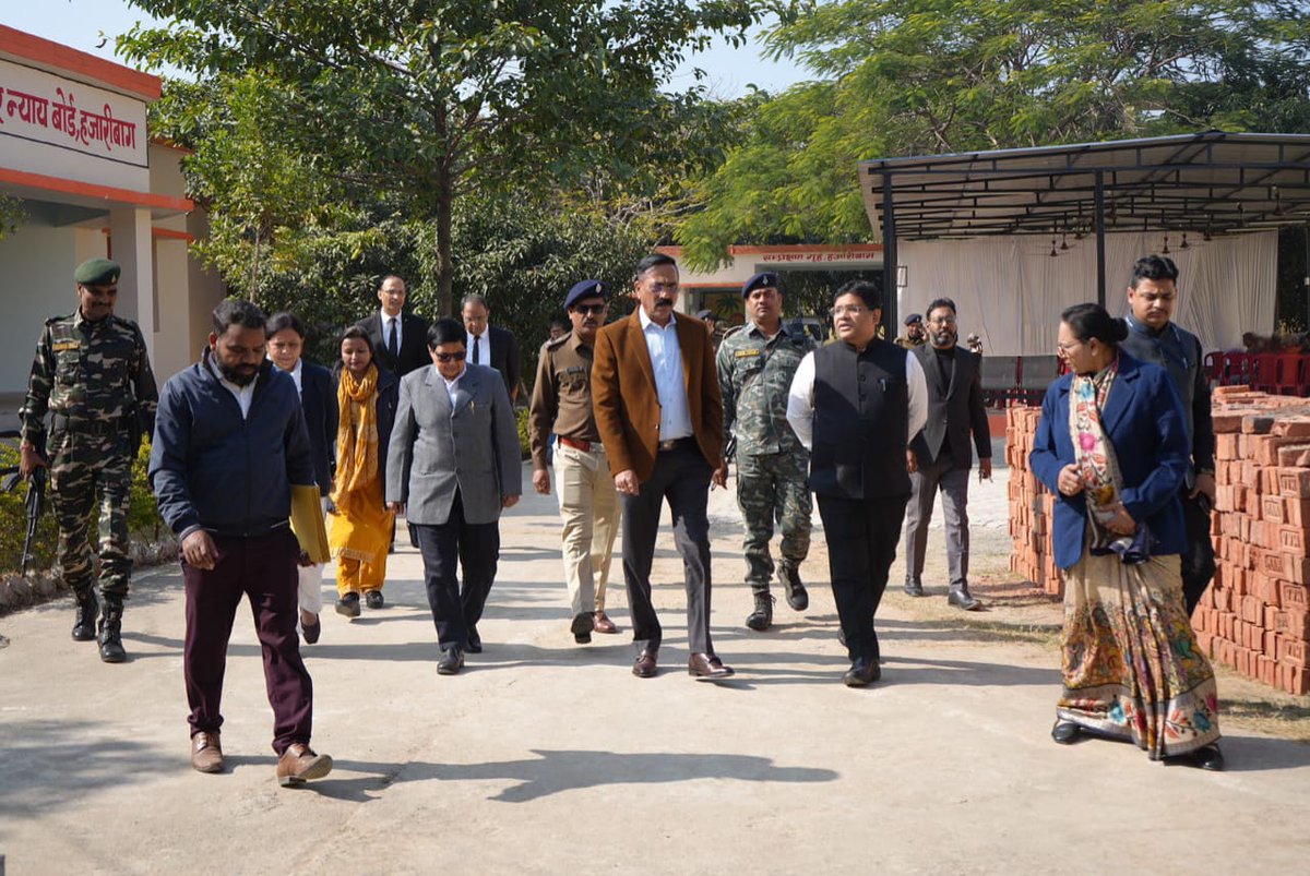 DC Hazaribag tweet media