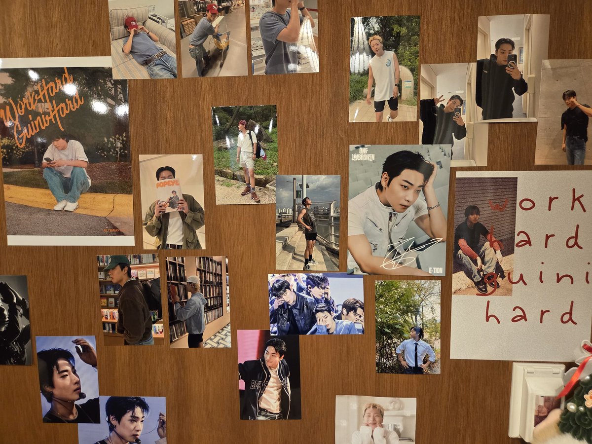 fuse_nyong's tweet photo. 작은공간 속 창윤이를 잔뜩 느낄수 있는 곳이라서 너무 행복했습니당🧡
귀여운 창윤아 생일 축하해🧡
#기니네푸딩 #WHGH https://t.co/6YqPPWpkGB
