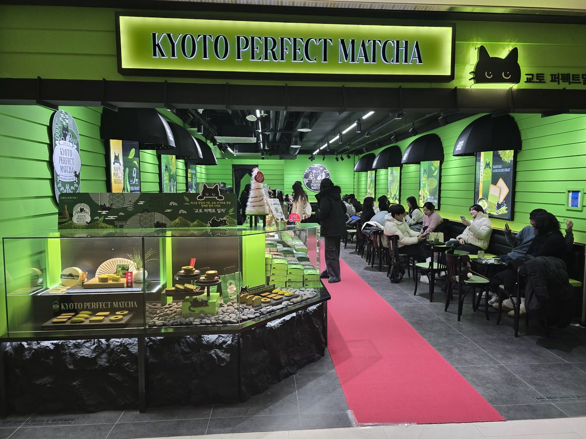 Silvermax233's tweet image. 개존맛탱이겟아