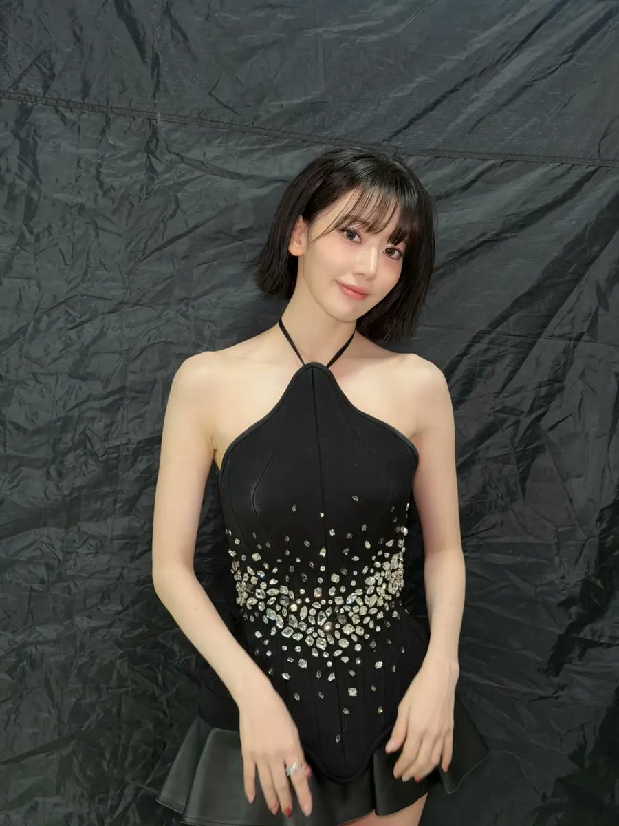 39saku_chan 251226 @39saku_chan Instagram Update (3/4) Happy