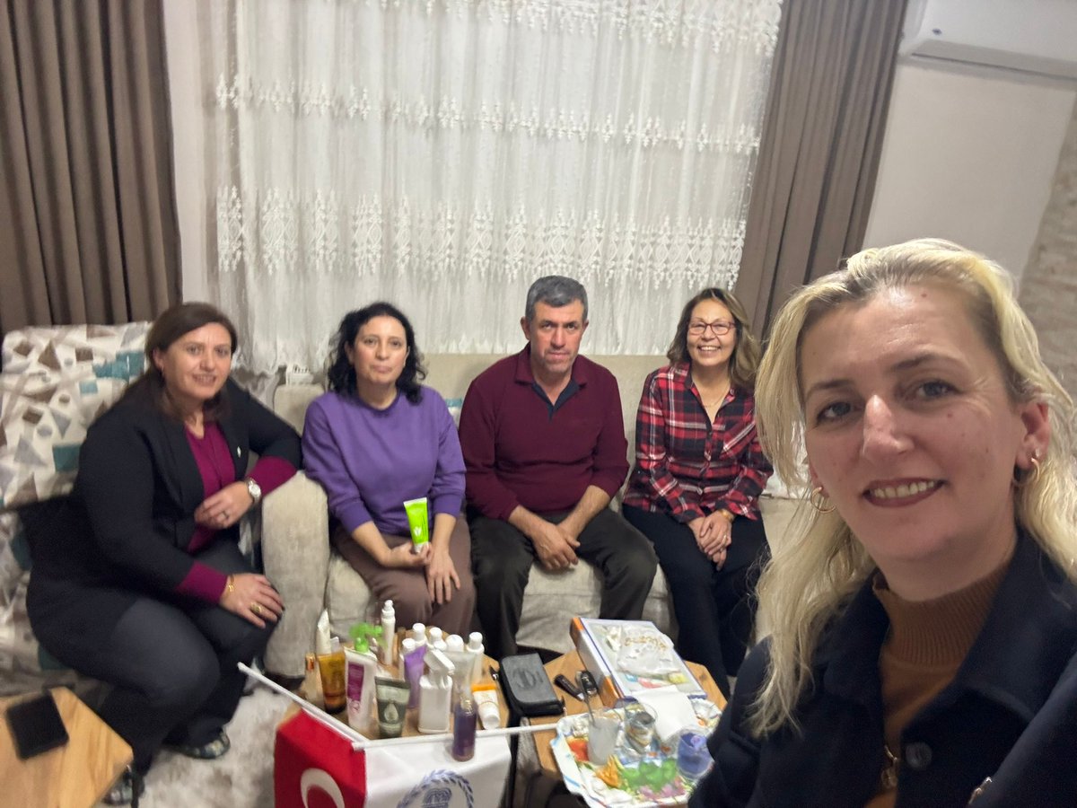 GÜLPEMBE BACAK tweet media