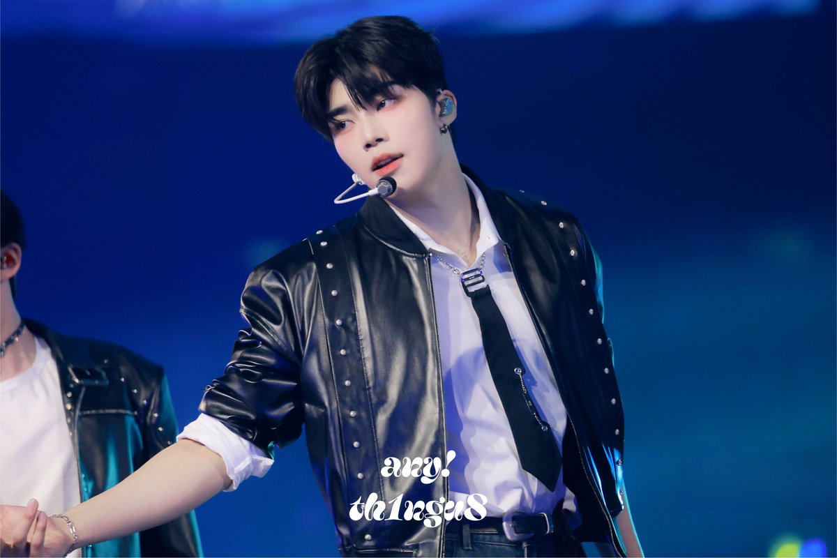 251225 ◌ ｡˚🌟( › ̫ ‹ )🌟˚ ｡◌

#박건욱 #PARKGUNWOOK #パクゴヌク #ZEROBASEONE #ZB1 #제로베이스원