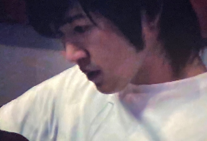 remiolive's tweet photo. 山中湖のスタジオ合宿で生まれた粉雪。ここから一気に階段駆け上って、数万人の前で披露して、活動休止して、14年経ってまた集まって、ゴールデンタイムに地上波でフル演奏してるっていうね。

この先も予測不可能だけど、どうか永く、一緒に歩んでいけますように。

#レミオロメン https://t.co/QiqG6SH7ZO