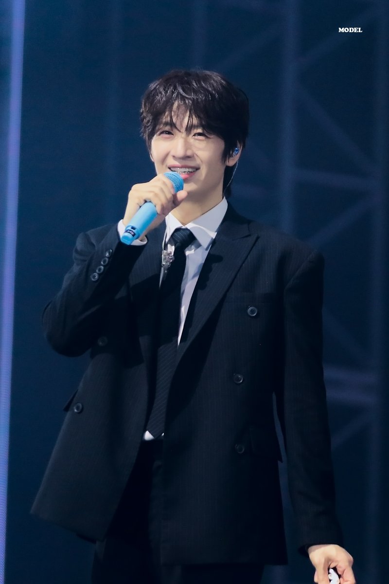 <ICONIC BOX> 251220
Hoi
#god #지오디 #손호영