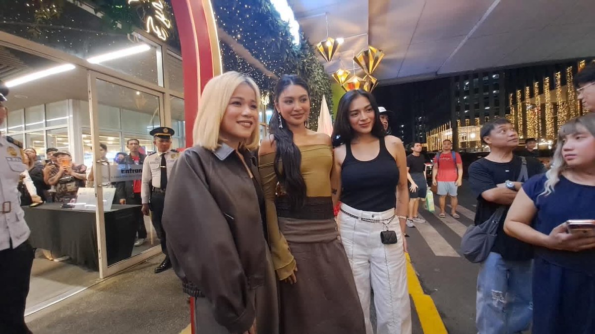 theideafirst_co's tweet image. SM NORTH, PAK NA PAK PA DIN ANG ENERGY!! 😳 

Salamat sa pag suporta sa #CallMeMotherDay2!!! BONGGA KAYOOO! 🫶🏻✨ 

#CallMeMother — NOW SHOWING in cinemas nationwide!