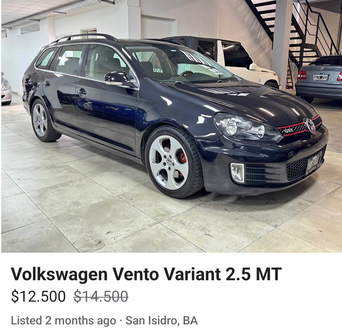 RomanBrunori's tweet photo. 😍 Lo ví y me enamoré. 

Vento variant con look Gti Mk6. 

Con el mítico 2.5 5 cilindros con caja manual. 

Tiene escape completo y admisión (calculo repro tmb). No me sorprendería que ande igual o más que un Gti stock. 

Toda la facha, todo el sonido, por un precio no tan descabellado. 

Me gusta ver estos bichos originales, en mi opinión le queda MUY bien todo el look Gti, la altura está nopor.