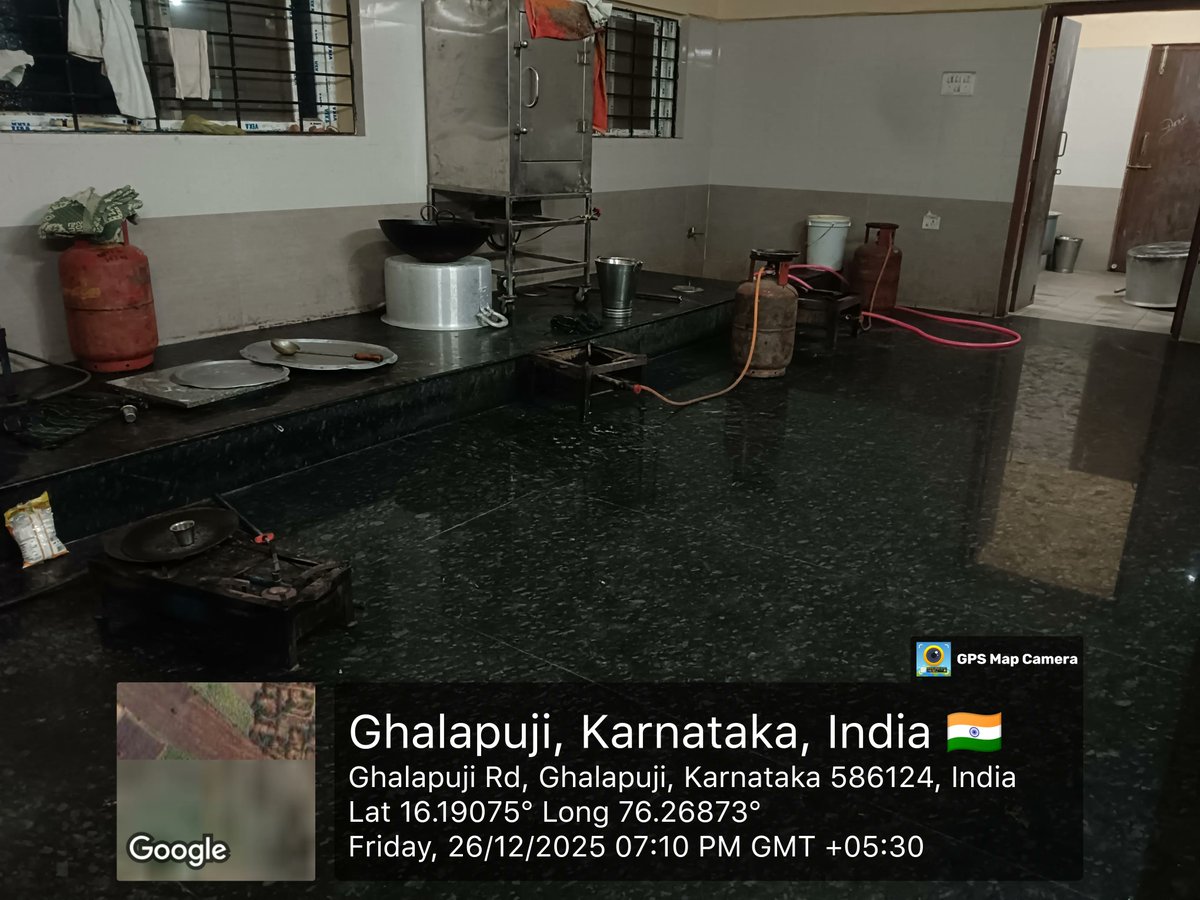 MorarjiG's tweet photo. Dinner  #SocialAudit_SWDMeals #SocialWelfare_Karnataka https://t.co/JegTytmAdN