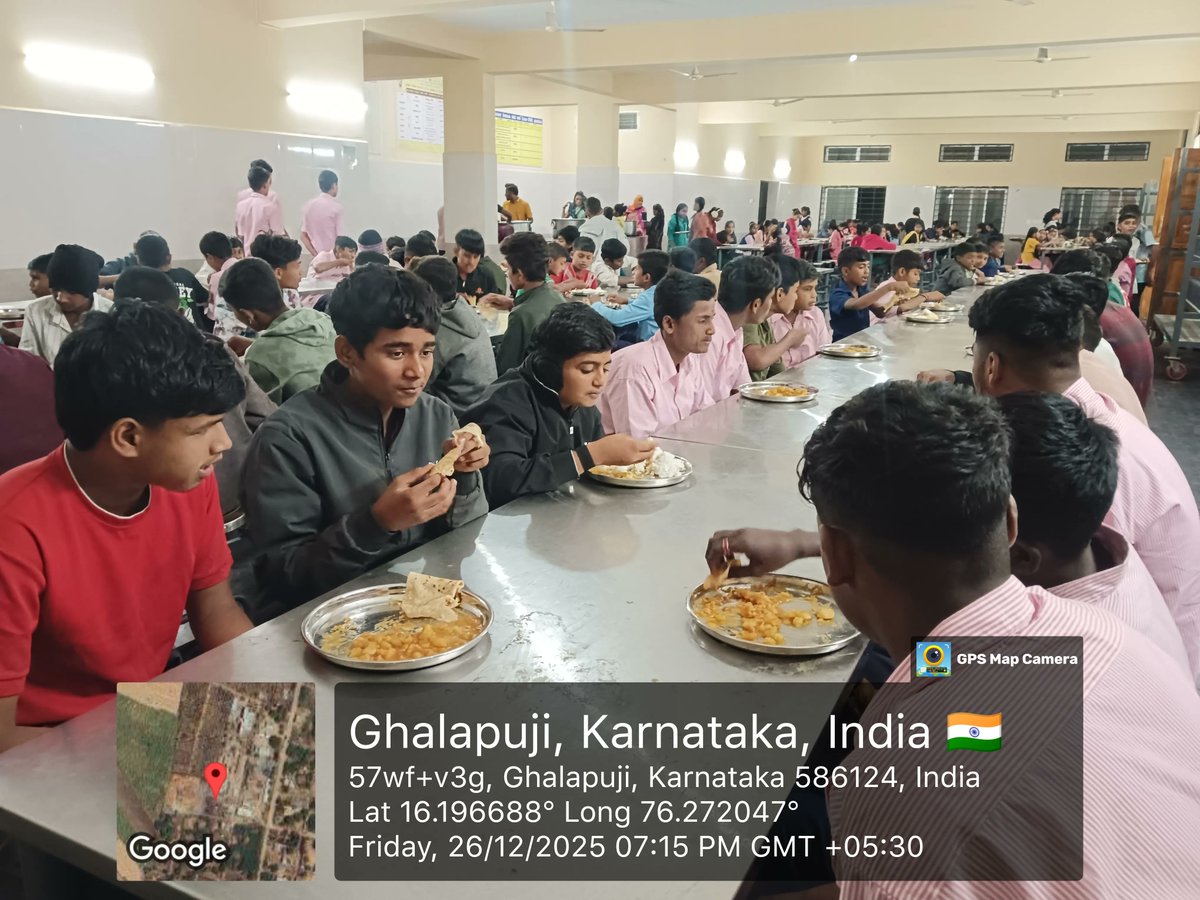 MorarjiG's tweet photo. Dinner  #SocialAudit_SWDMeals #SocialWelfare_Karnataka https://t.co/JegTytmAdN