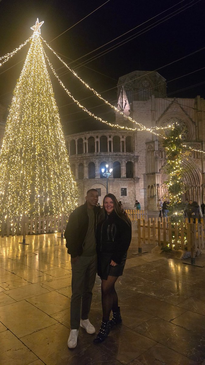 Abigail🐝 tweet media