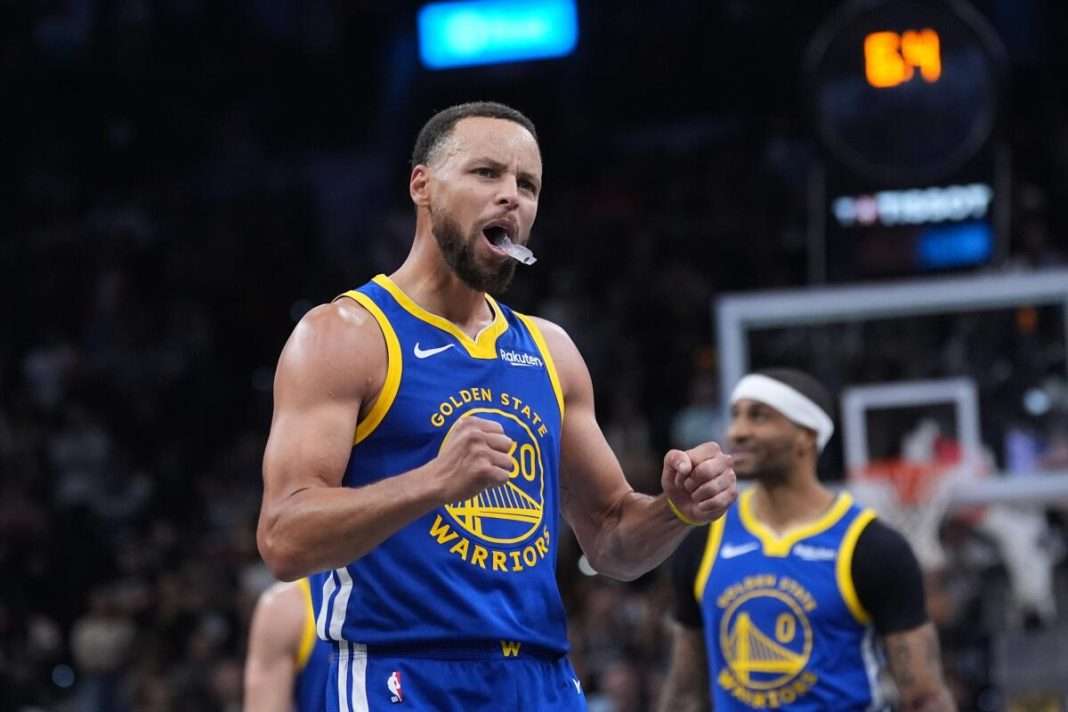 LiderEsDeporte's tweet image. ¡Curry y Butler dan a Golden State una victoria navideña!

📌 Los Warriors vencieron 126-116 a los Mavericks de Dallas en el #ChristmasDay. Stephen Curry aportó 23 puntos y un triple crucial en el minuto final, mientras Jimmy Butler estuvo cerca del triple-doble con 14 puntos, 9