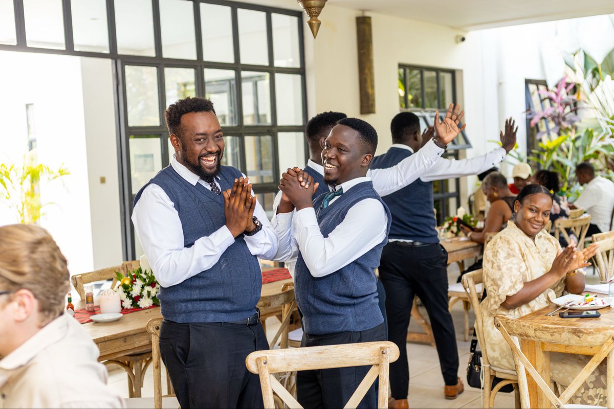 Latitude 0° tweet media