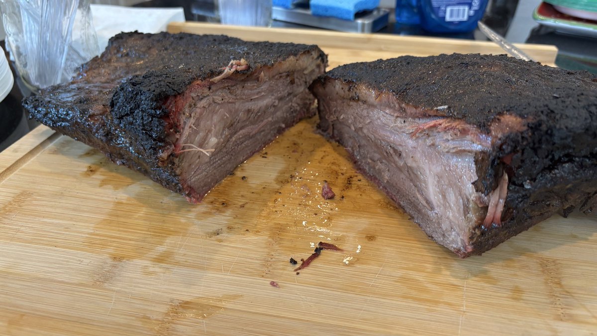 Merry Christmas and Happy New Year!
#brisket #thunderdome