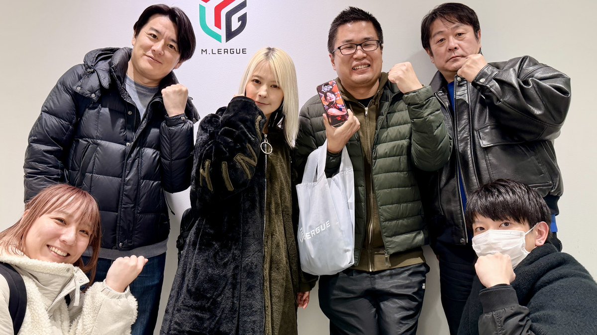 今年もたくさんの応炎ありがとうございました！

幸運にも首位で年を越すことができ、新加入選手の活躍が頼もしく思います！

残り50戦、しっかり気を引き締めながらセミファイナル、ファイナルを見据えてチーム一丸となって戦っていきますので来年も応炎よろしくお願いいたします。

監督：二階堂亜樹