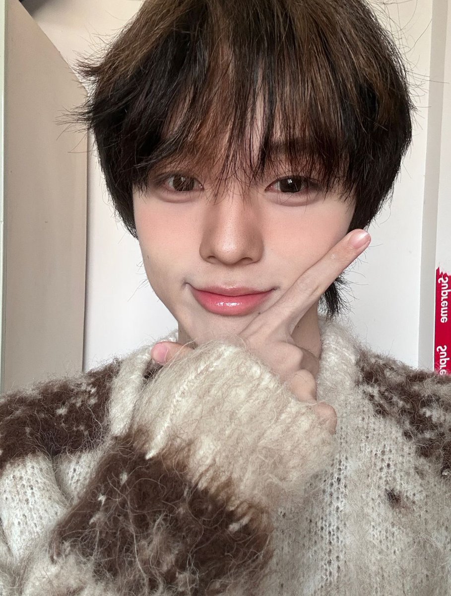 prettyman_arc's tweet photo. 인더엑스 펑진위 https://t.co/5exB4sK51L
