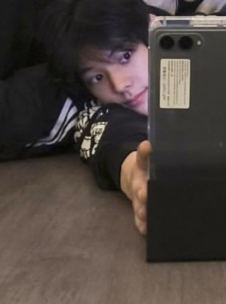 Cynaroides2's tweet photo. 너만 있으면 이세상모든 걱정이잠잠해지는 기분이야.널 생각할 때마다 내 마음이 따뜻해져.

21 WISHES FOR NICHOLAS 
#NICHOLAS21stBirthday 
#학래생일_과감하게해_믿을게
#HAPPYNICHOLASDAY https://t.co/k9cPd5TJtr
