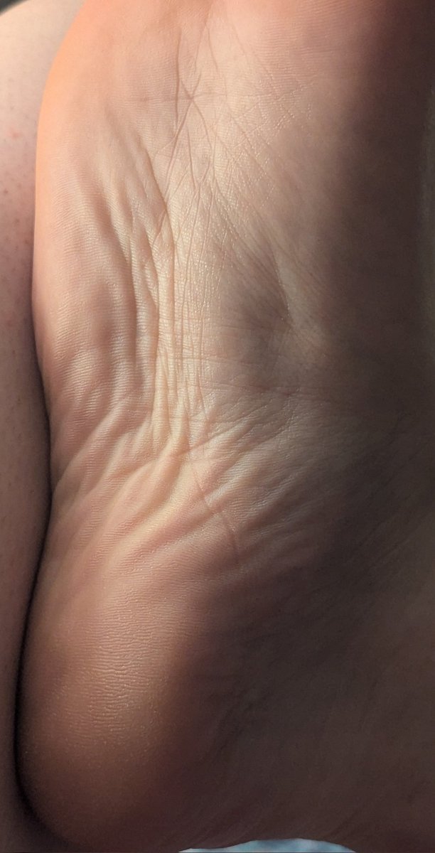 𝕸𝖆𝖊 🦇 𝕸𝖊𝖗𝖈𝖎𝖑𝖊𝖘𝖘 tweet media