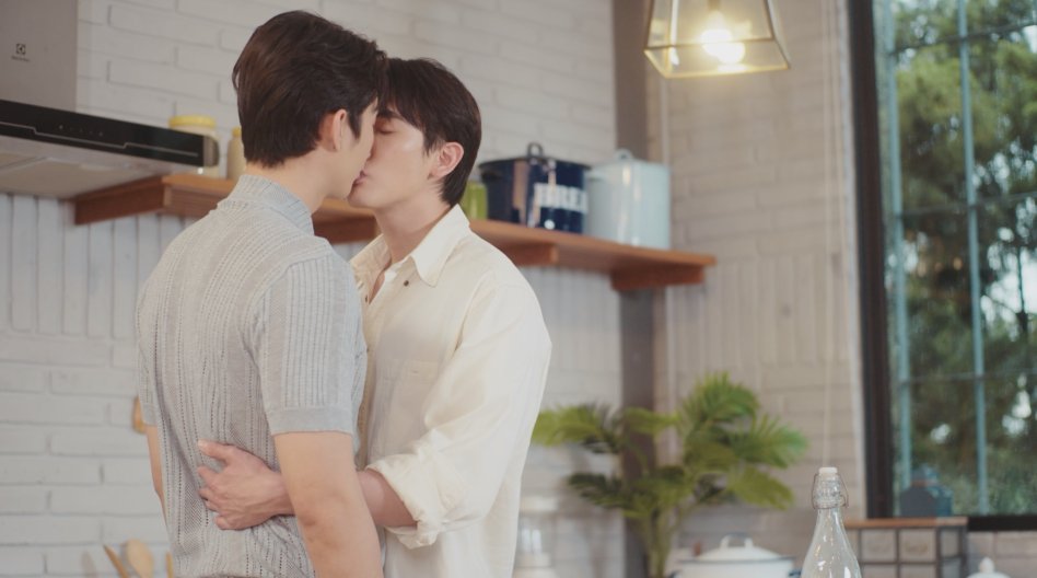 MelodyOfSecrets's tweet image. ว้ายยยยยยแม๊ โดนดึงไปหมับเลยเป็นไงล่ะ จังหวะใครอยู่ อยู่ไปเลยนี่ขอบาย ลาก่อน🫠😵

#MelodyOfSecretsEP4
@fforcejs @kasibook