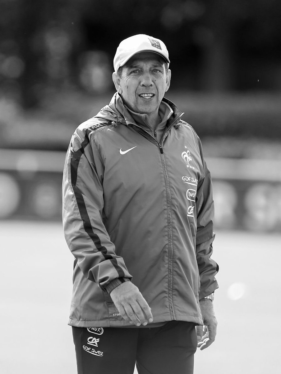 equipedefrance's tweet image. Figure du football français, membre du staff technique de l'Équipe de France entre 2010 et 2012, Jean-Louis Gasset s'est éteint à 72 ans.

La FFF présente ses plus sincères condoléances à sa famille et à ses proches…