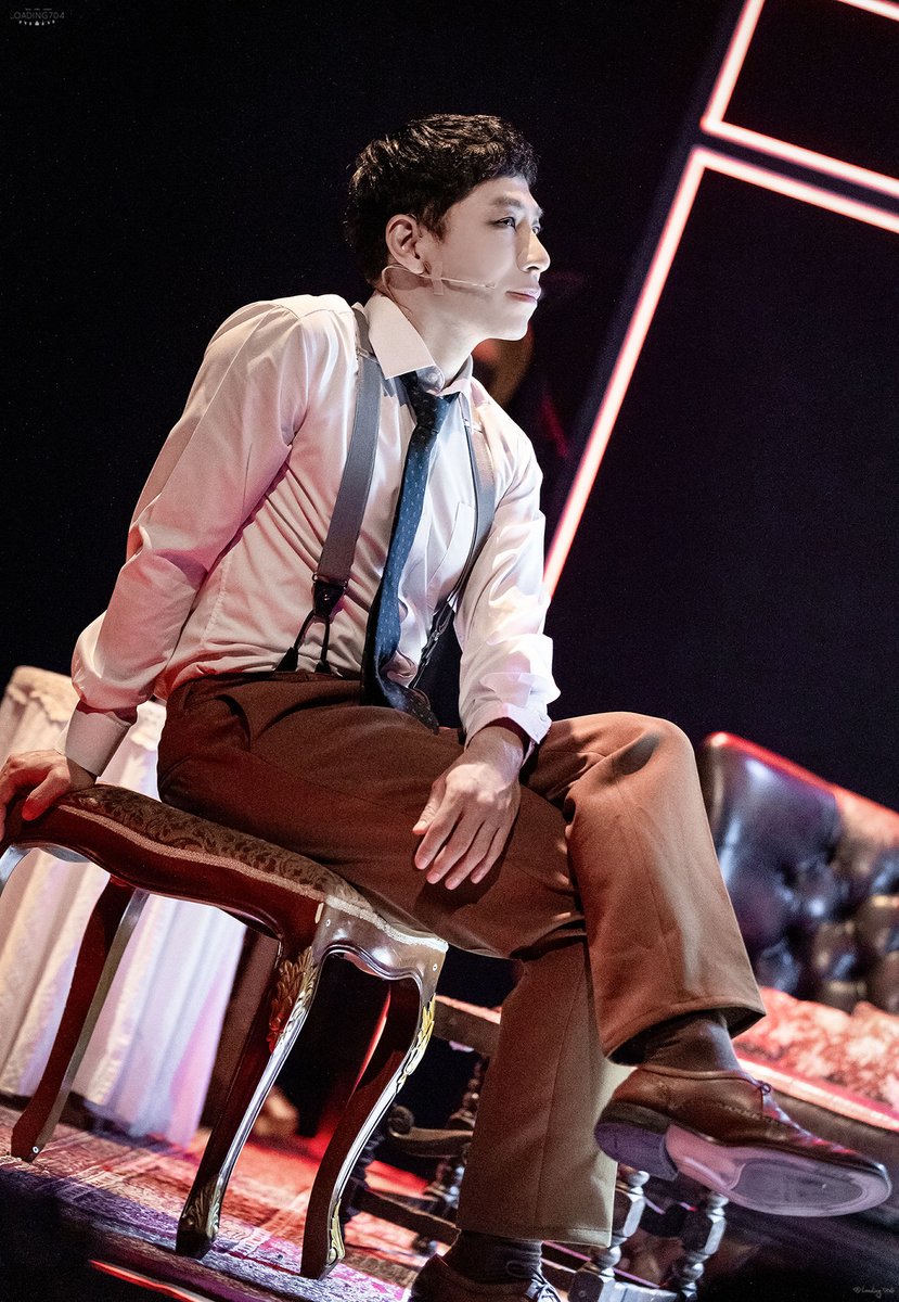 Loading704_pic's tweet image. 251225 미드나잇 액터뮤지션 낮공 스페셜 커튼콜
이승현 비지터

나 원하는 건 딱 하나,
가려진 진실 알리는 것 

#이승현 #미드나잇 #액터뮤지션